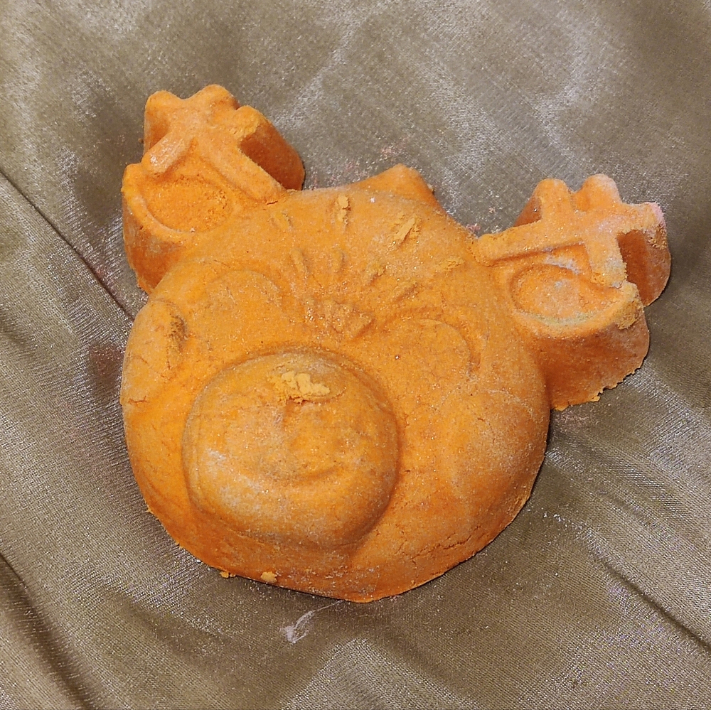 Lush reindeer bubble bar